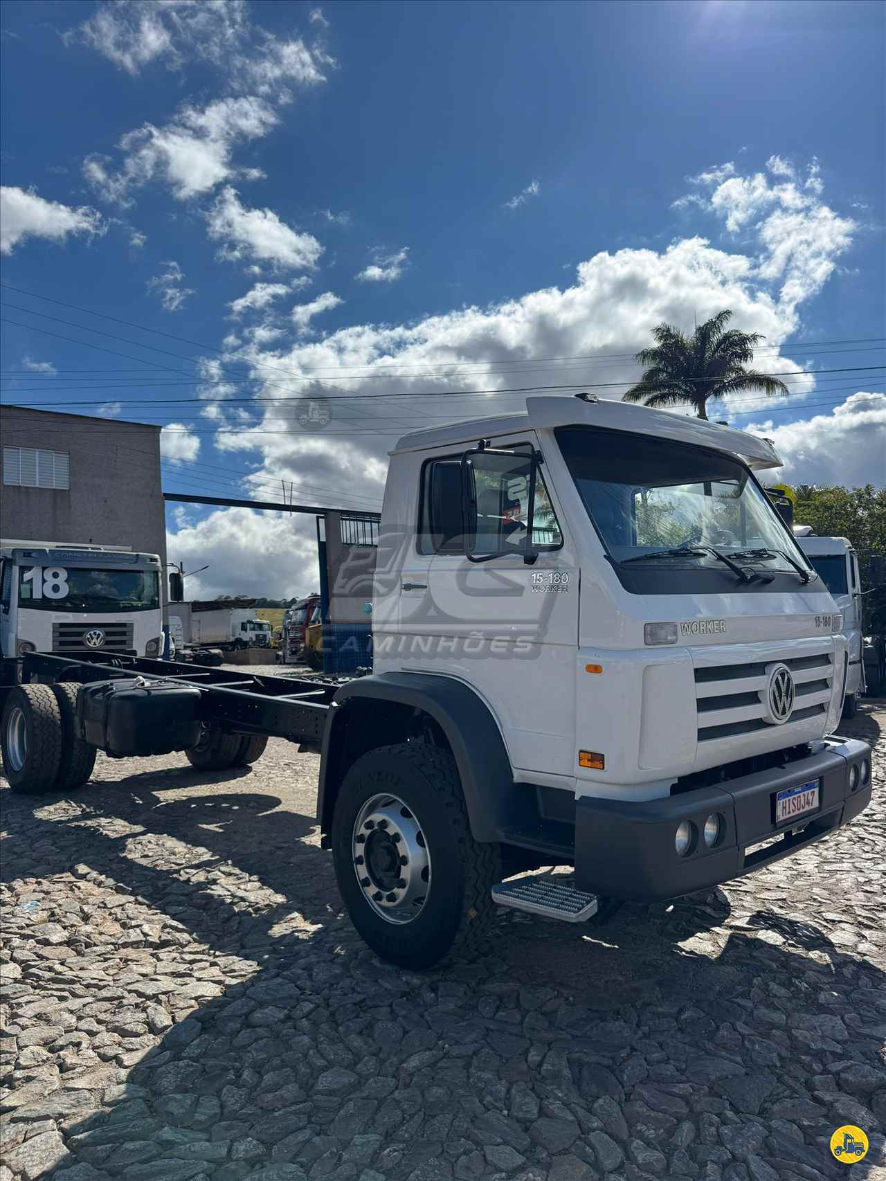 CAMINHAO VOLKSWAGEN VW 15180 Chassis 3/4 4x2 JG Veículos e Caminhões CONSELHEIRO LAFAIETE MINAS GERAIS MG